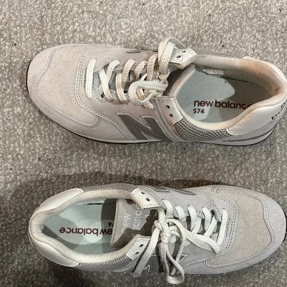 New Balance Gray Sneakers - Picture 4 of 6